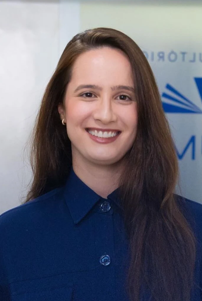 Dra. Izabela Palhares, cirurgiã-dentista da Lumer Igarapé